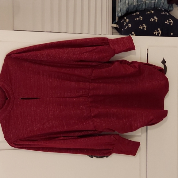 Perfect top for ❤️ Valentine's Day! Ruby Red key hole shirt FANCY SWEATER - Picture 1 of 4